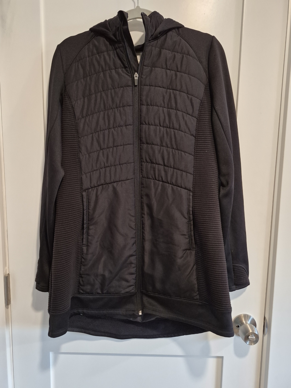 Women’s Black Quilted Hooded Jacket